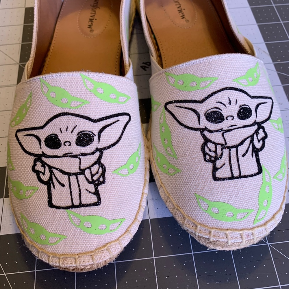 Yoda flats